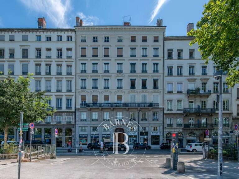 LYON 6 - Quai Sarrail - Appartement T4 de 182,55m² - 3 chambres - 2 caves - local à vélos - garage en sus — photo 1