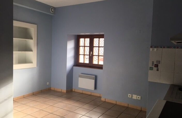 Appartement T3 meublé au 1er étage d'une maison — photo 3
