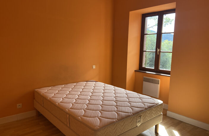 Appartement T3 meublé au 1er étage d'une maison — photo 5