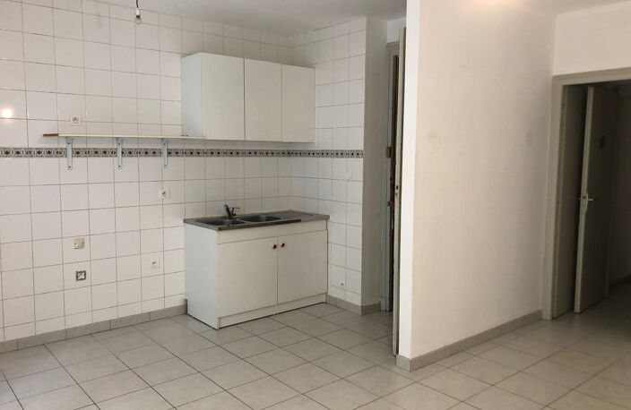 BORDEAUX   IMMEUBLE EN PIERRE, 3 LOGEMENTS DONT 2 LOUÉS — photo 3