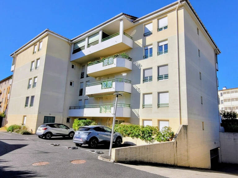 VILLEFRANCHE-SUR-SAÔNE. Appartement en résidence sécurisée a — photo 1