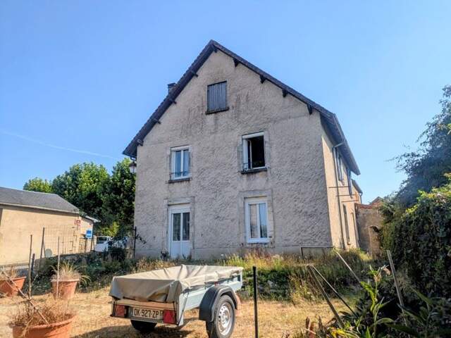 Maison de bourg de 6 pièces principales — photo du bien
