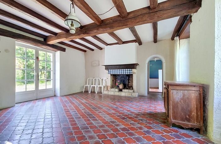 Maison en pierre de 10 pièces principales — photo 2