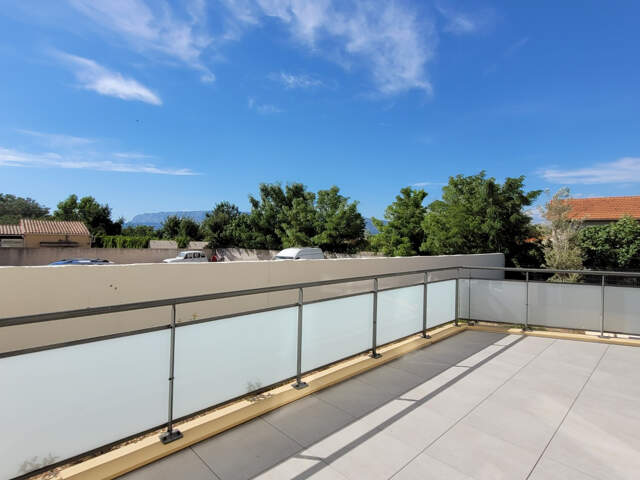 T4 Trets résidence neuve terrasse Jardin — photo du bien