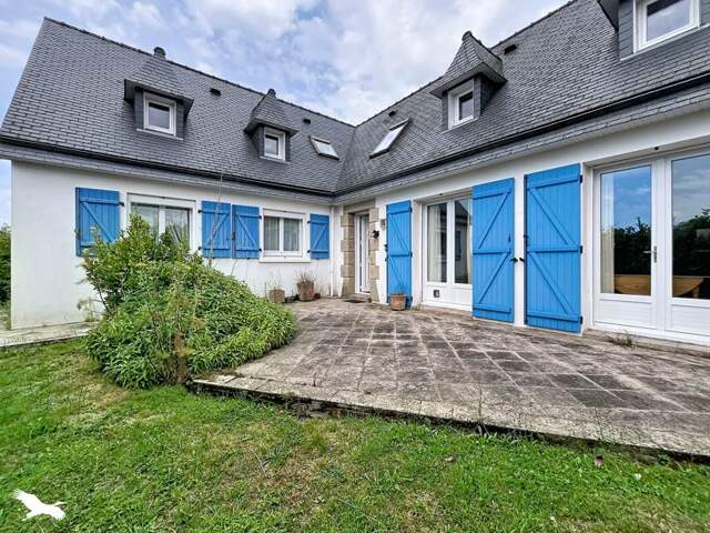 Néo-Bretonne de 8 pièces principales — photo du bien