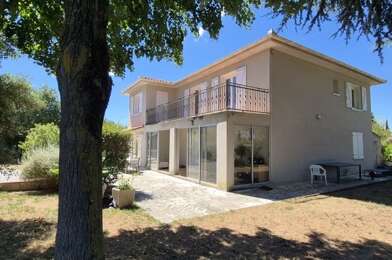Maison 9 pièces 325000 €