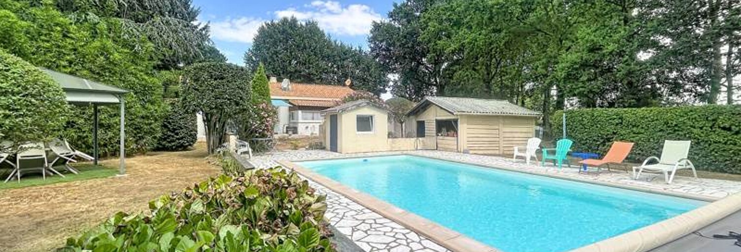 Maison 5 Pièces 118 m² à vendre à Aubigny-Les Clouzeaux (85430)