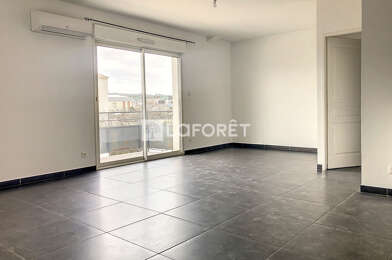 Appartement 3 pièces 750 €