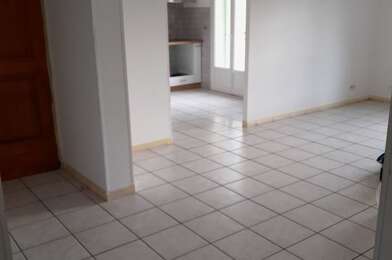 Appartement 4 pièces 780 €