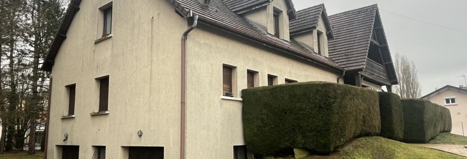 Maison 7 Pièces 230 m² à vendre à Bourbonne-les-Bains (52400)