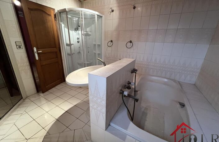 maison d'habitation de type f7 de 230 m2 habitables sur un t — photo 5