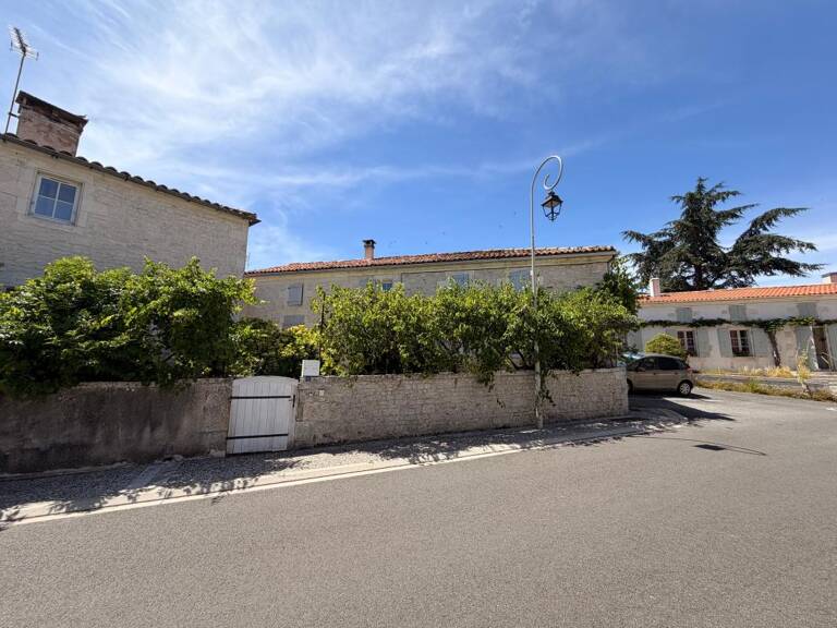 Maison À Vendre — photo 1