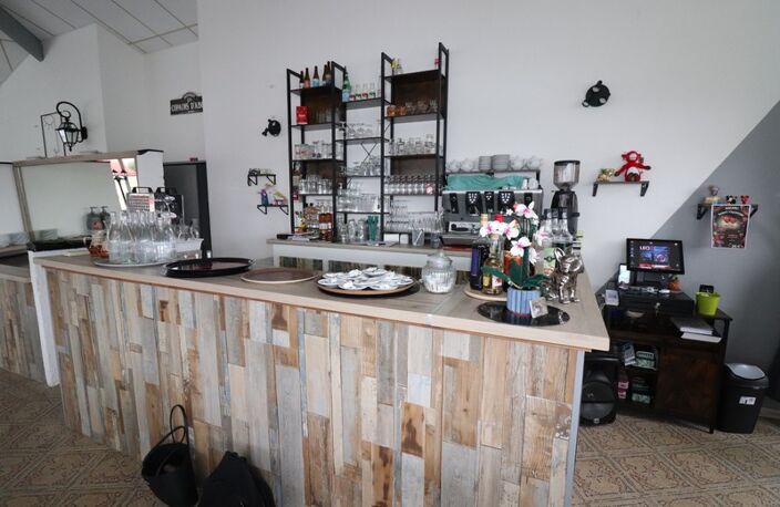 A VENDRE FONDS DE COMMERCE RESTAURANT TRADITIONNEL  SECTEUR DE TONNAY CHARENTE — photo 4