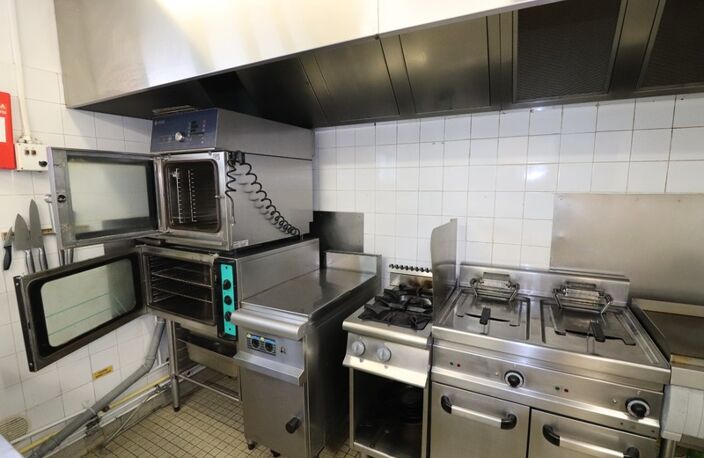 A VENDRE FONDS DE COMMERCE RESTAURANT TRADITIONNEL  SECTEUR DE TONNAY CHARENTE — photo 5