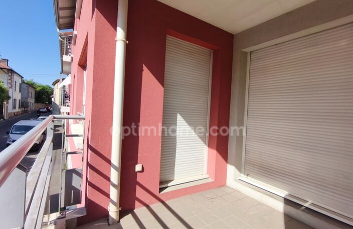 T3 62 m² avec loggia et box à vendre – Centre de Collonges-au-Mont-d’Or — photo 2