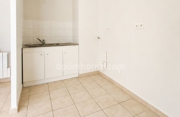 T3 62 m² avec loggia et box à vendre – Centre de Collonges-au-Mont-d’Or — photo 5