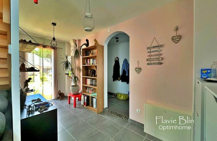 Maison contemporaine - 7 pièces - PACY SUR EURE (27) — photo 4