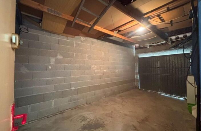 Maison à rénover à vendre 3 pièces LA CRAU (83). LOTISSEMENT LES ARQUETS — photo 2