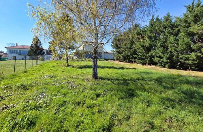 EXCLUSIVITE / Terrain à vendre de 866,00 m² BILLOM (63) — photo 2