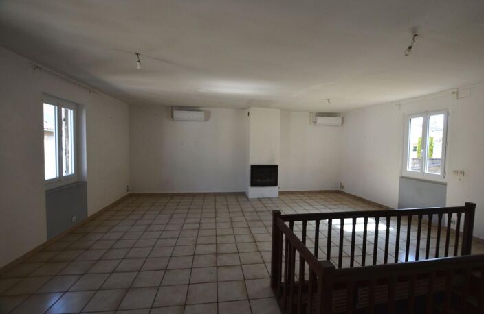 À vendre, Vic-Fezensac (Gers): charmante maison de ville 4 chambres, 2 au rdc, avec garage et cour, proche commodités — photo 5