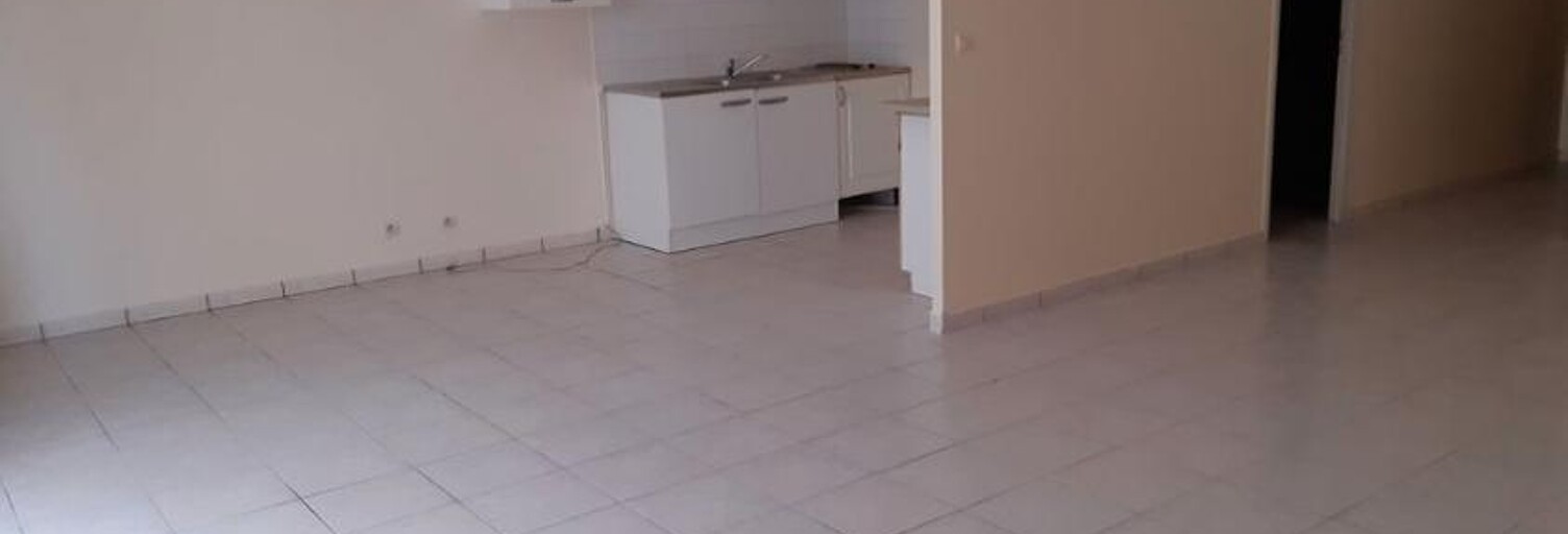 Maison 4 Pièces 90 m² à louer à Arès (33740)