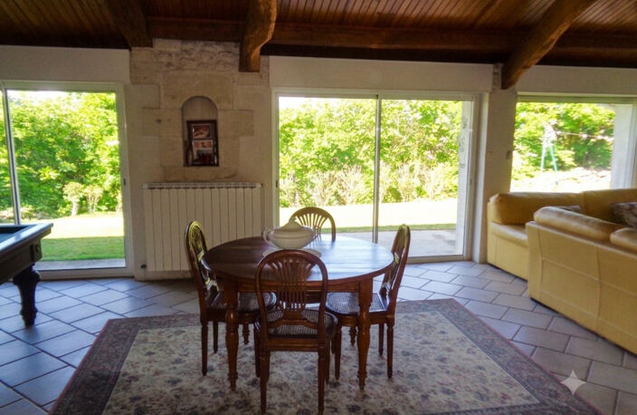 Maison charentaise en pierre rénovée – 163 m² habitables – Saint-Ciers-du-Taillon (17240) — photo 4