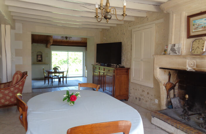 Maison charentaise en pierre rénovée – 163 m² habitables – Saint-Ciers-du-Taillon (17240) — photo 5