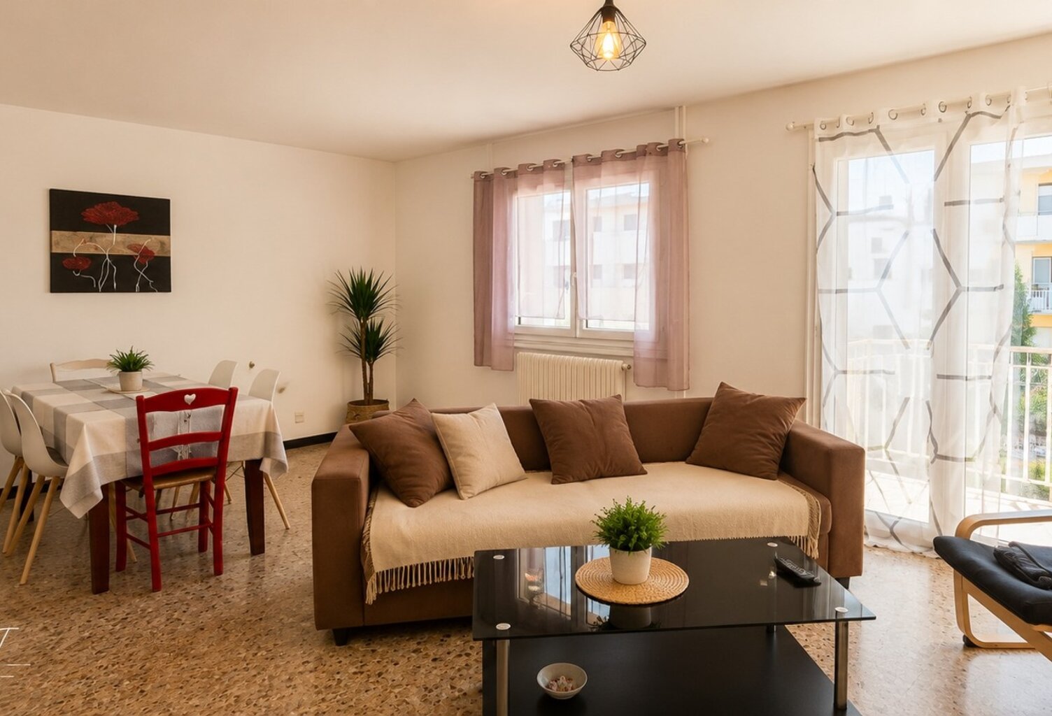 Appartement T3 de 84,55 m² avec garage et cave — photo 1
