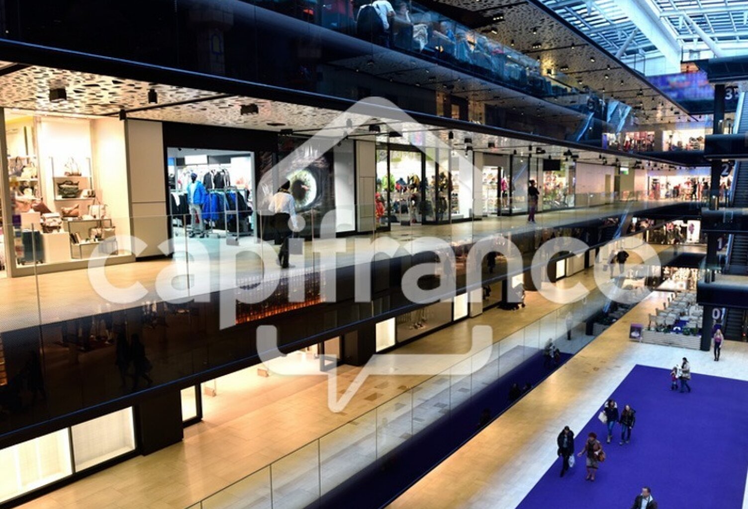 Local/bureau à louer  80 m2 DRAGUIGNAN (83) — photo 1