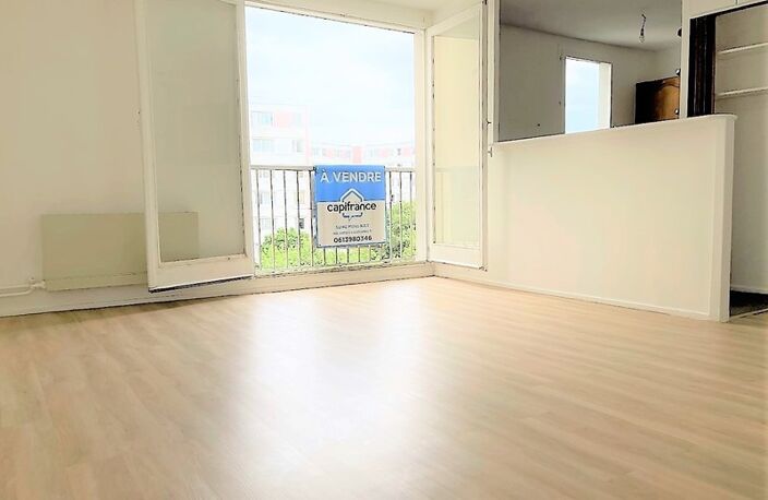 Appartement à vendre 2 pièces SAINT DENIS (93) — photo 3