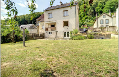 Dpt Sarthe (72), à vendre LA CHARTRE SUR LE LOIR maison P6 de 132,48 m² - Terrain de 629,00 m² - cave-balcon- terasse — photo du bien