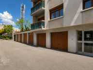 Garage sécurisé – Avenue Jean Jaurès à Gap — photo 2