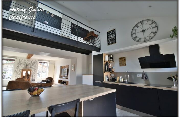 Grange rénovée de caractère avec dépendance 9 pièces-252 m² Habitable-MESNARD LA BAROTIERE — photo 2