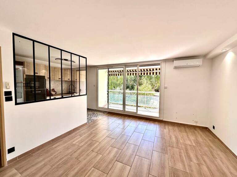 Marseille 13ᵉ, Saint Mitre, T4 de 80m2 entièrement refait à neuf avec terrasse, balcon et vue sur Parc Arboré — photo 1