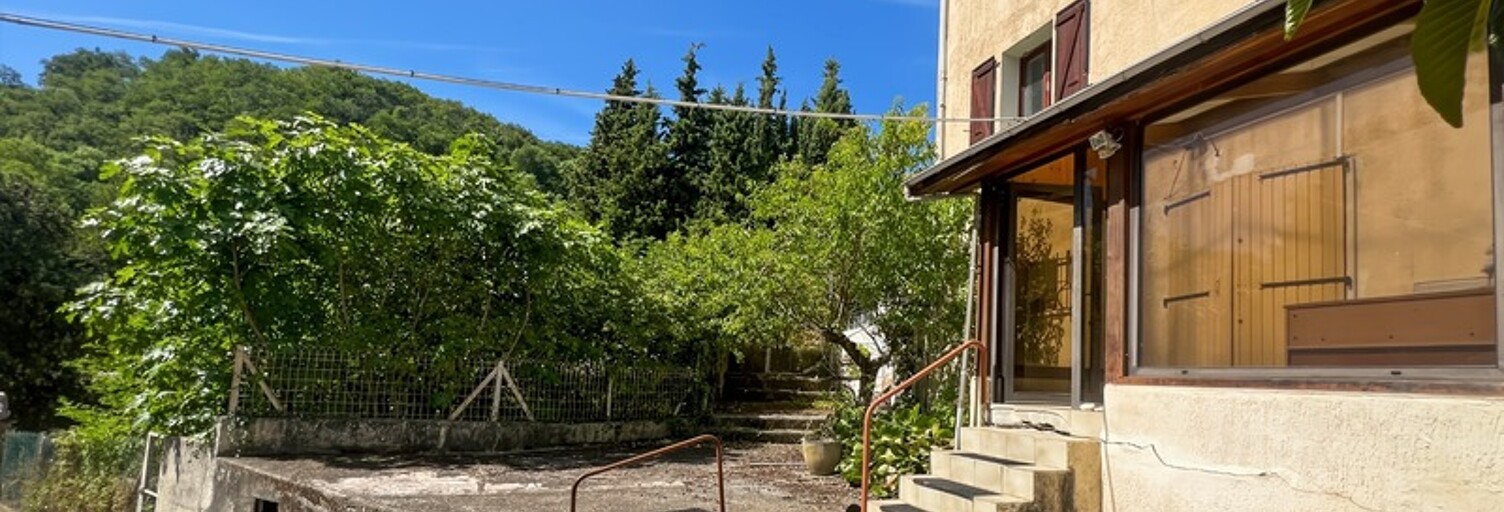 Maison 8 Pièces 120 m² à vendre à Saint-Jean-de-Muzols (07300)