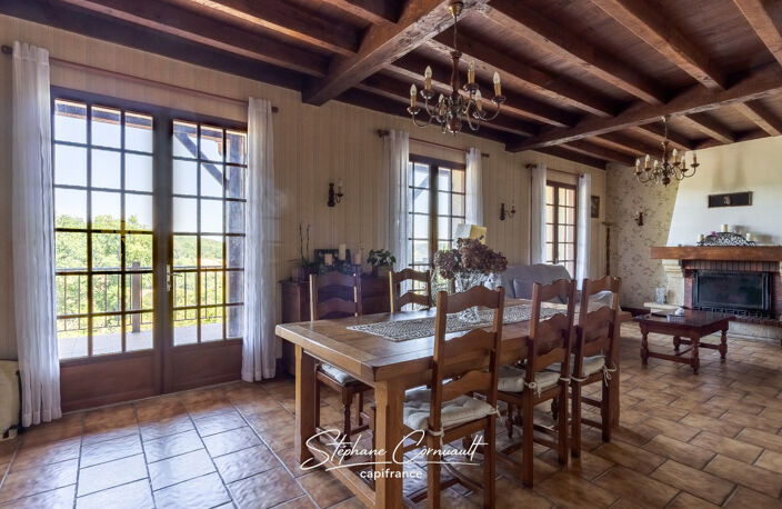 Maison de 115 m² avec grand terrain arboré — photo 2