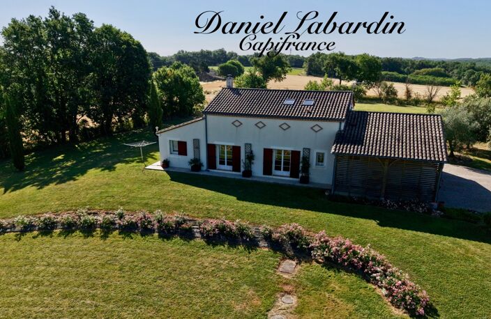 Proprièté avec 4 chambres, 6 hectares, source naturelle, bois — photo 4