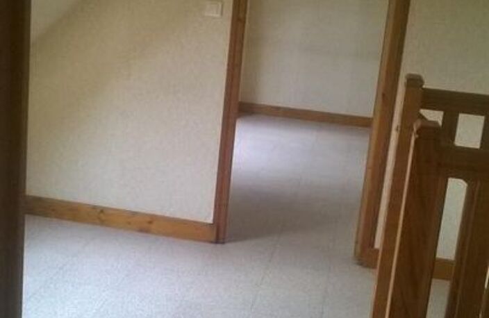 Appartement de 87m2 à louer sur Saint-Martin-le-Beau — photo 4