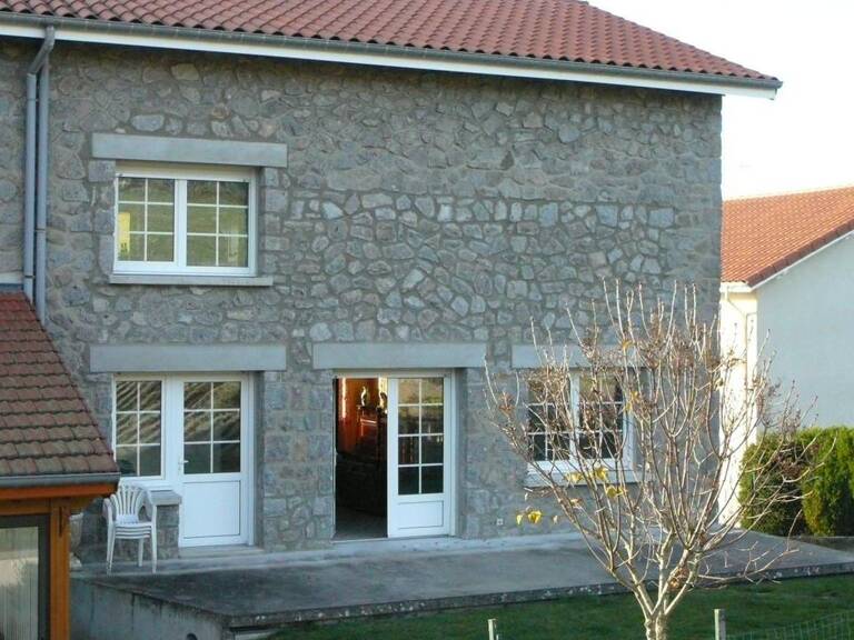 Maison de 167m2 à louer sur Jonzieux — photo 1