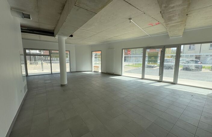 A LOUER - local d'activité de 72 m² à Saint Pierre des Corps — photo 2