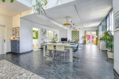 Appartement 7 pièces 649950 €