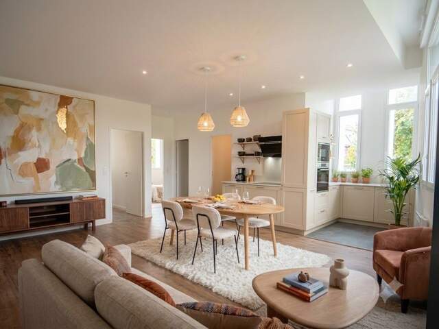 Appartement À Vendre — photo du bien