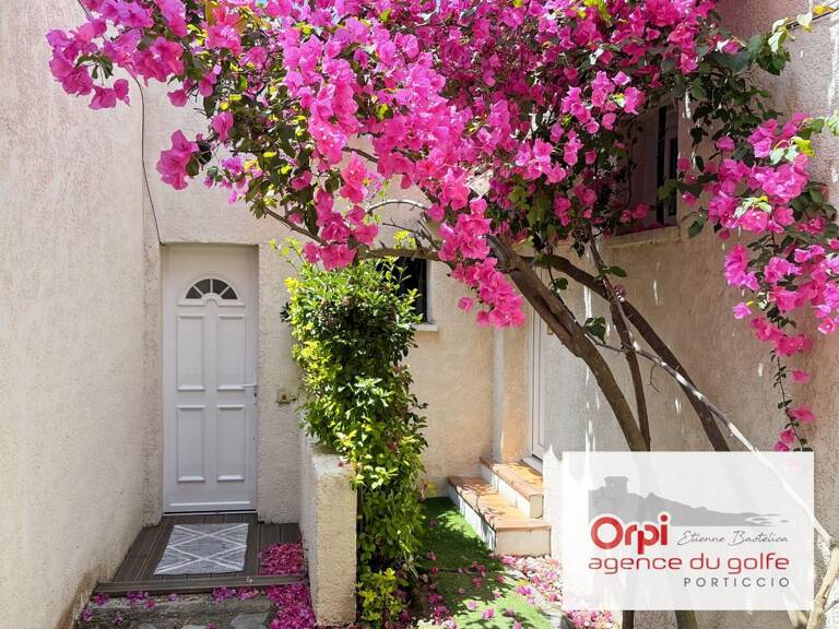 Appartement À Vendre — photo 1