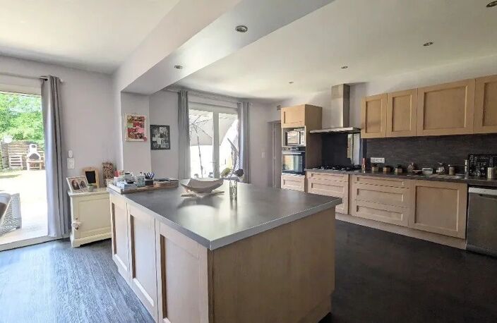 Maison en pierre à vendre avec garage — photo 5