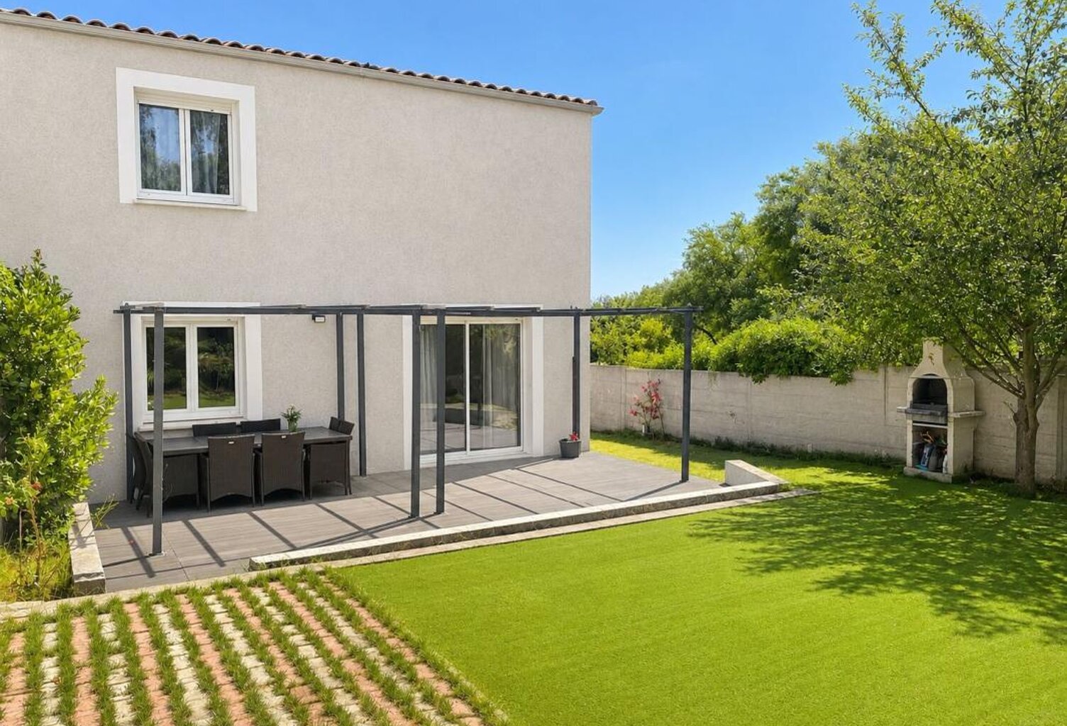 Maison récente de 130 m² avec jardin et terrasse — photo 1