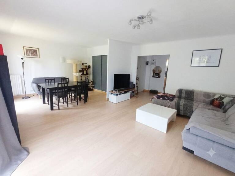 Appartement À Vendre — photo 1