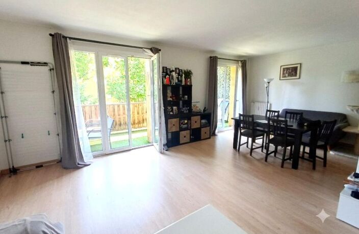Appartement À Vendre — photo 2