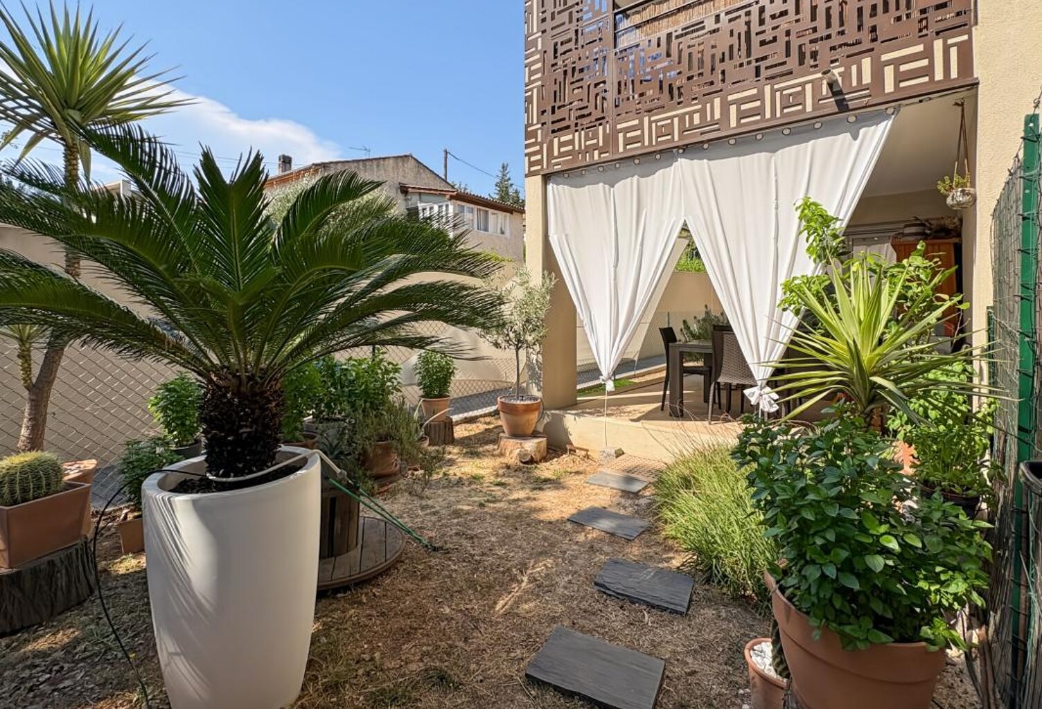 Appartement T3 de 2022 avec terrasse, jardin et double parking — photo 1