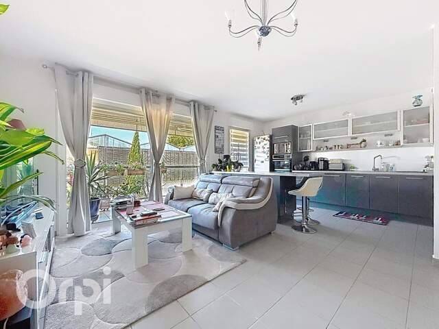 Appartement À Vendre — photo du bien