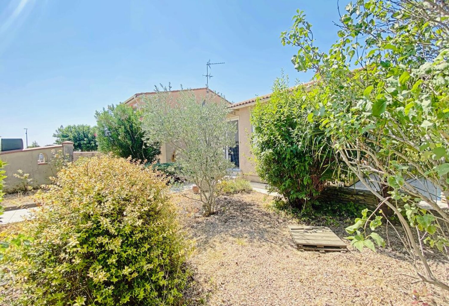 Maison familiale T6 de 132 m² À Vendre à Seysses — photo 1